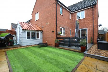 4 bedroom Detached house for sale in Bluebell Walk, Witham St Hughs, LN6