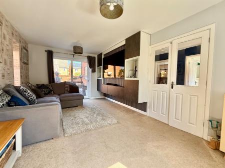 4 bedroom Detached house for sale in Bluebell Walk, Witham St Hughs, LN6