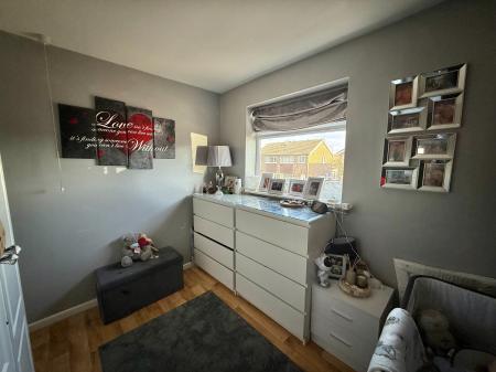 4 bedroom Semi-detached house for sale in Manor Leas Close, Lincoln, LN6