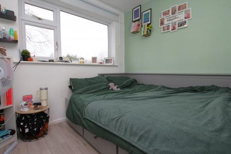 4 bedroom Semi-detached house for sale in Manor Leas Close, Lincoln, LN6