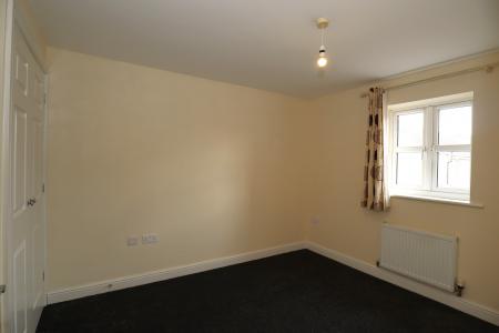 3 bedroom Semi-detached house to let in Lucius Close, North Hykeham, LN6