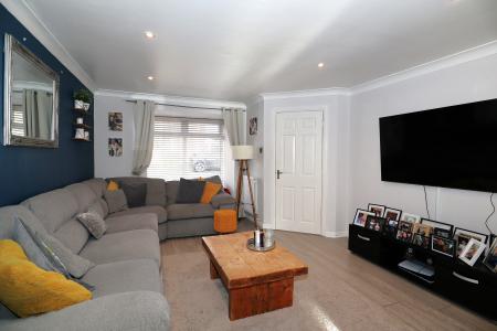 4 bedroom Detached house for sale in Sycamore Grove, Bracebridge Heath, LN4