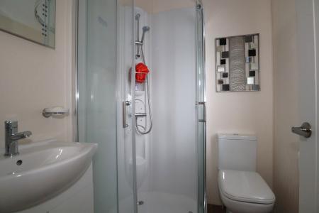 2 bedroom Park home for sale in Cathedral View, Field Farm, Lincoln, LN5