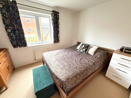 4 bedroom Semi-detached house for sale in Iris Crescent, Lincoln, LN1