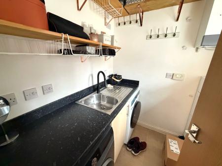 4 bedroom Semi-detached house for sale in Iris Crescent, Lincoln, LN1