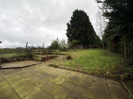 3 bedroom Semi-detached house to let in Washingborough Road, Washingborough, LN4