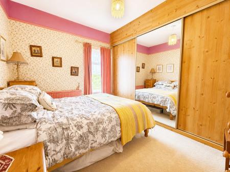 3 bedroom Terraced House for sale in Rasen Lane, Lincoln, LN1