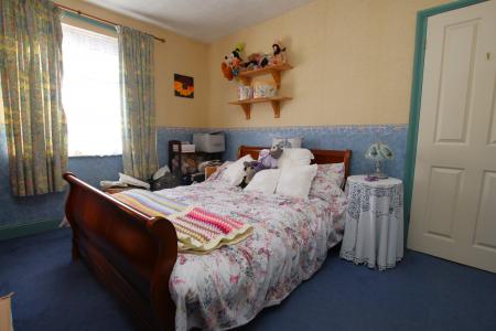 3 bedroom Terraced House for sale in Rasen Lane, Lincoln, LN1