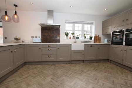 4 bedroom Detached house for sale in Harvey Park, Welton, LN2