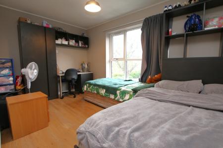 4 bedroom Town house for sale in St. Botolphs Crescent, Lincoln, LN5