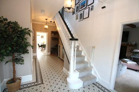 6 bedroom Detached house for sale in Lime Grove, Bassingham, LN5