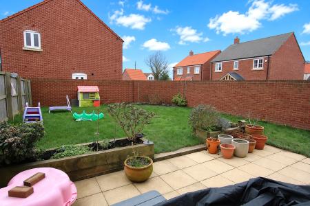 3 bedroom Semi-detached house for sale in Goldcrest Avenue, Branston, LN4