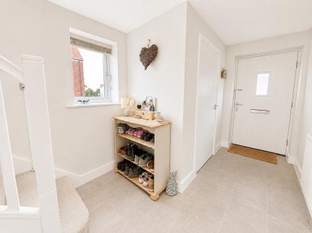 3 bedroom Semi-detached house for sale in Goldcrest Avenue, Branston, LN4