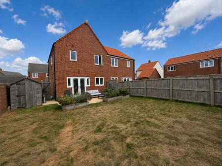 3 bedroom Semi-detached house for sale in Goldcrest Avenue, Branston, LN4
