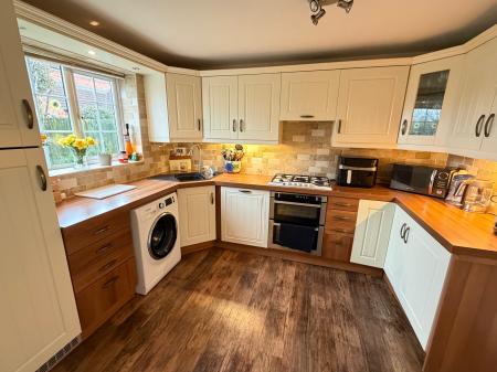 4 bedroom Detached house for sale in Saxon Way, Ingham, LN1