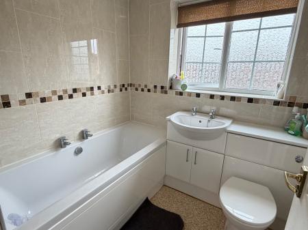 4 bedroom Detached house for sale in Saxon Way, Ingham, LN1