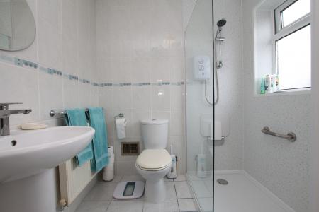 3 bedroom Detached house for sale in Park View Avenue, Branston, LN4