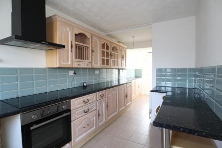 2 bedroom Terraced House to let in Kestrel Close, Lincoln, LN6