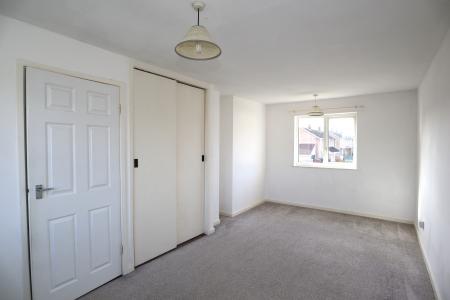 2 bedroom Terraced House to let in Kestrel Close, Lincoln, LN6