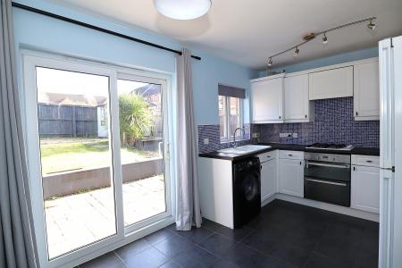 2 bedroom Semi-detached house to let in Maidment Drive, Lincoln, LN1