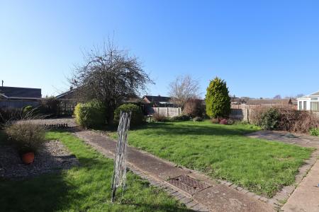 3 bedroom Detached bungalow to let in Mill Lane, Saxilby, LN1