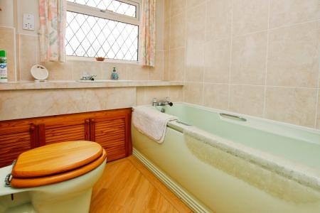 4 bedroom Detached bungalow for sale in Larkspur Road, Lincoln, LN2