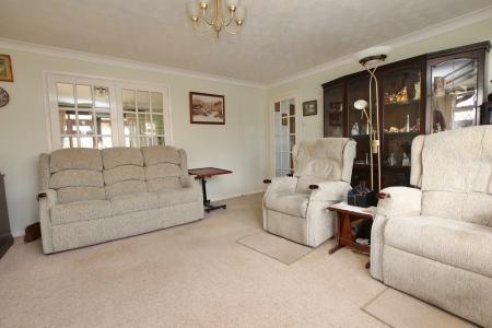 4 bedroom Detached bungalow for sale in Larkspur Road, Lincoln, LN2