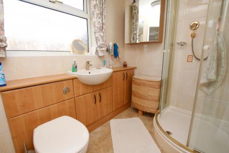 4 bedroom Detached bungalow for sale in Larkspur Road, Lincoln, LN2