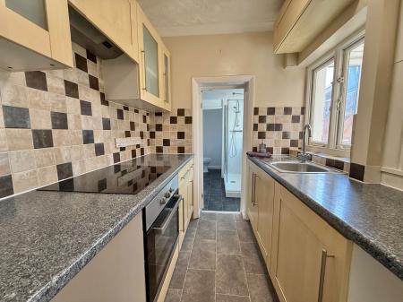 2 bedroom Semi-detached house for sale in Chelmsford Street, Lincoln, LN5