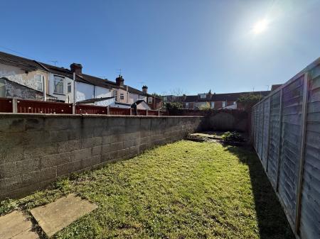 2 bedroom Semi-detached house for sale in Chelmsford Street, Lincoln, LN5