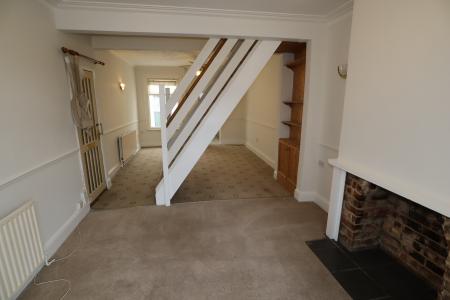 3 bedroom Terraced House to let in Boultham Avenue, Lincoln, LN5