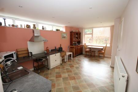 4 bedroom Flat for sale in Church Lane, Lincoln, LN2