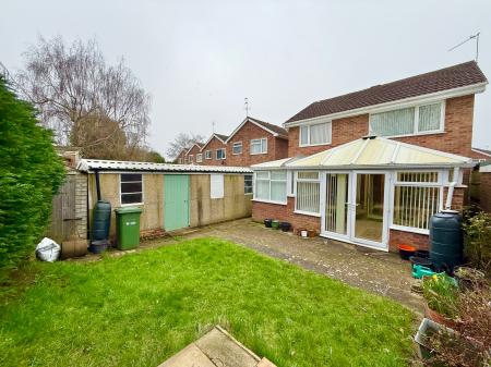 4 bedroom Detached house for sale in Helsby Road, Lincoln, LN5