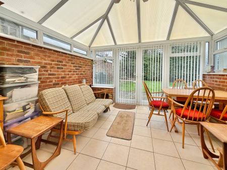 4 bedroom Detached house for sale in Helsby Road, Lincoln, LN5