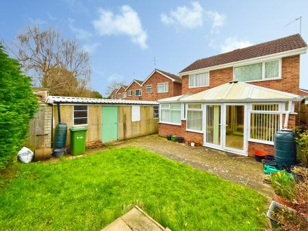 4 bedroom Detached house for sale in Helsby Road, Lincoln, LN5