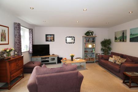 4 bedroom Detached house for sale in Medland Drive, Bracebridge Heath, LN4