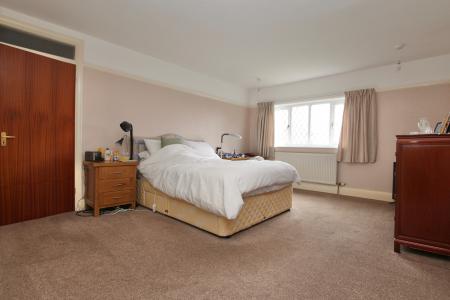 5 bedroom Detached house for sale in St Georges Lane, Riseholme, LN2