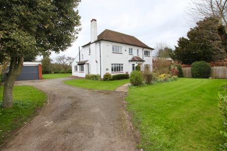 St Georges Lane, Riseholme, LN2