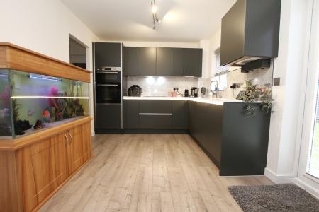 4 bedroom Detached house for sale in Kingsdown Road, Doddington Park, Lincoln, LN6