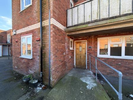3 bedroom Flat to let in Cannon Street, Lincoln, LN2