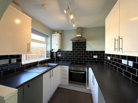 2 bedroom Terraced House to let in Shawbury Close, Lincoln, LN6