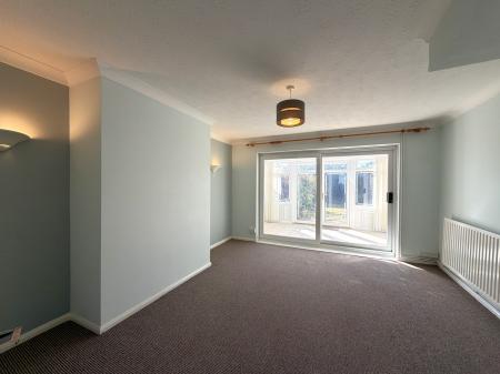 2 bedroom Terraced House to let in Shawbury Close, Lincoln, LN6