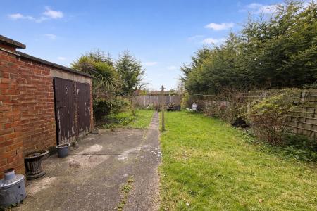 2 bedroom Semi-detached house for sale in Cabourne Avenue, Lincoln, LN2