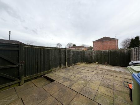 2 bedroom End of terrace house to let in Daubeney Avenue, Saxilby, LN1