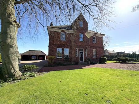 Main Street, Torksey, LN1