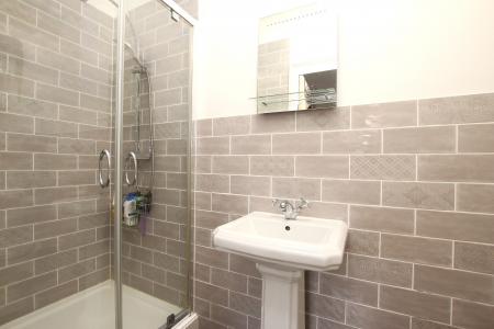 3 bedroom Terraced House for sale in Upper Long Leys Road, Lincoln, LN1