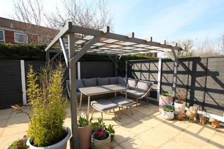 3 bedroom Semi-detached house for sale in Eastholm, Lincoln, LN2