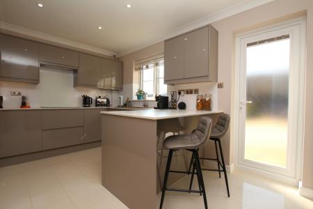 3 bedroom Semi-detached house for sale in Eastholm, Lincoln, LN2