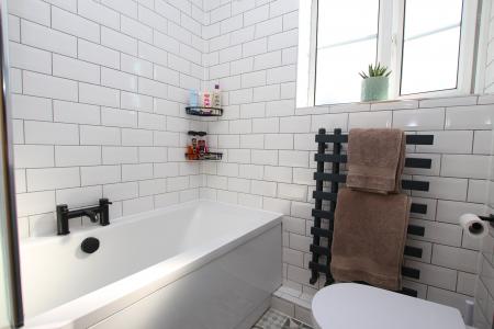 3 bedroom Semi-detached house for sale in Eastholm, Lincoln, LN2