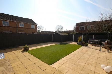 3 bedroom Semi-detached house for sale in Eastholm, Lincoln, LN2